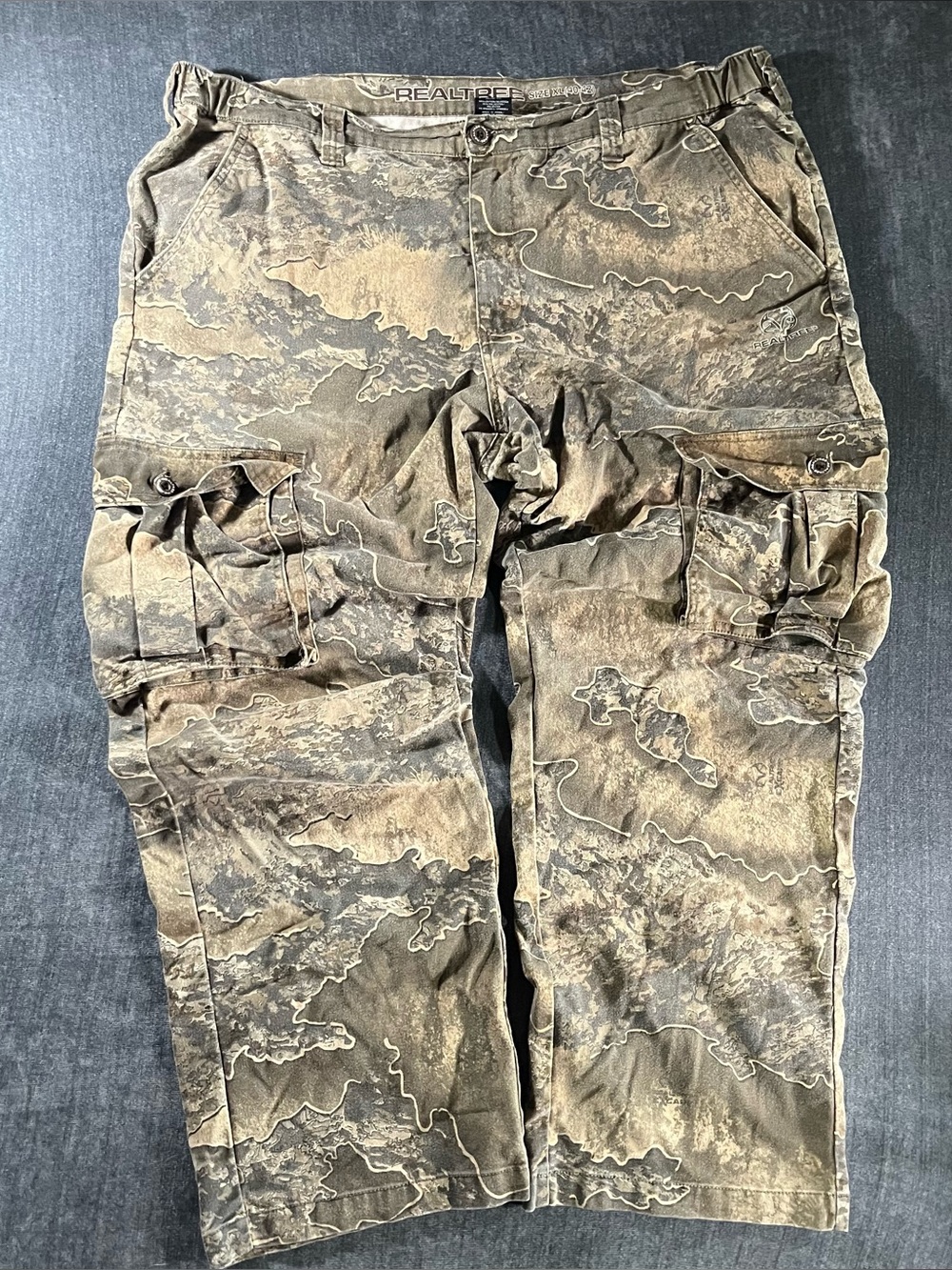 Realtree Pants Size XL Camo Hunting Six Pockets Cargo Hunting Fishing Hiking